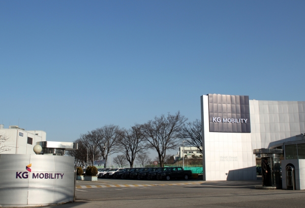 KGM, 사모전환사채 전환 청구 및 자본금 감액 정정 공시