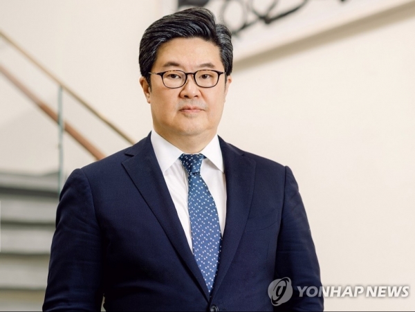 바람 잘날 없는 MBK와 홈플러스…김병주 사재출연 언제쯤